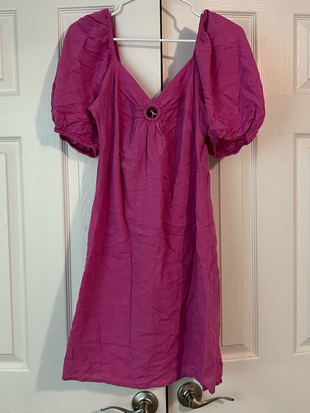 Puff-Sleeve Mini Dress in Fuchsia with Keyhole Accent